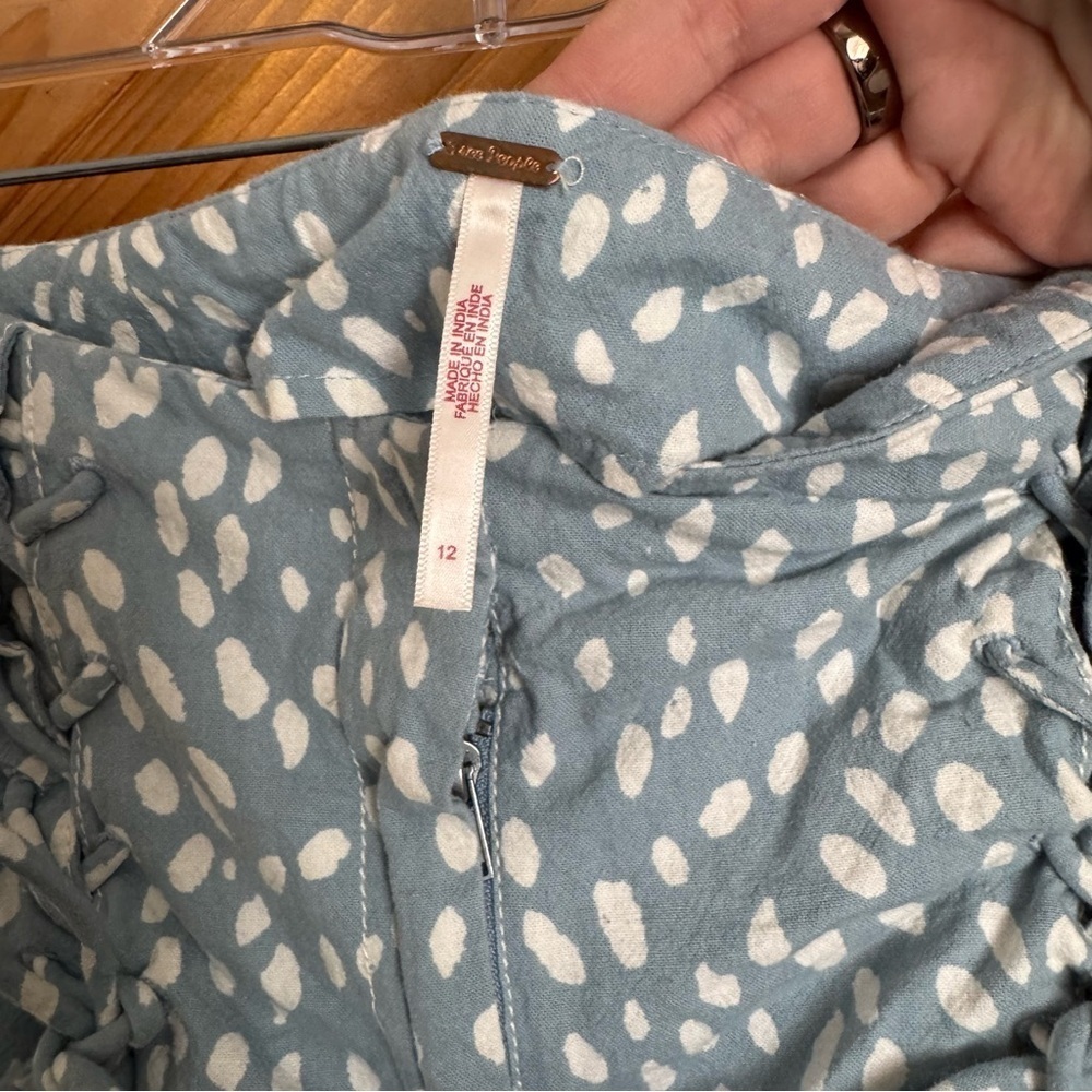 Free People Bennet Cloud Shorts Size 12 - Picture 4 of 6